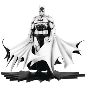 PureArts Batman Black & White Version 27cm