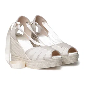 Toni Pons Delilah (Women's)