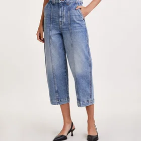 Khaite Hugo Cropped High-Rise Wide-Leg Jeans (Women's)