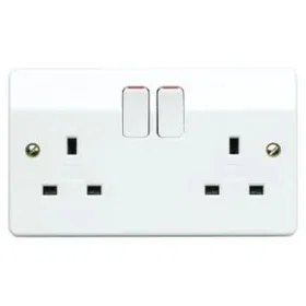 MK Double Pole Twin Switched Socket
