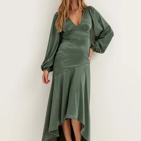 Goddiva Satin Pallomanshiha Korkea Matala Mekko