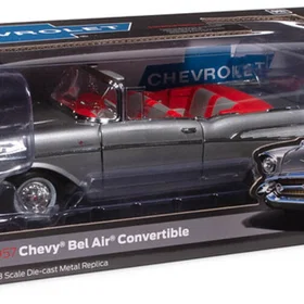 Auto World 1/25 1957 Chevrolet Bel Air Convertible (0849398055595)