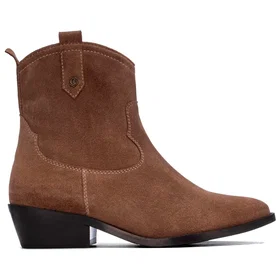 Carmela 16417504 (Dame)