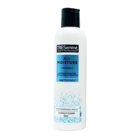 TRESemme Rich Moisture Hoitoaine 300ml