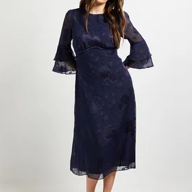 Wallis WnBurnout Ruffle Sleeve Midi Dress