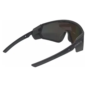 Le Pirate Latok-polarized