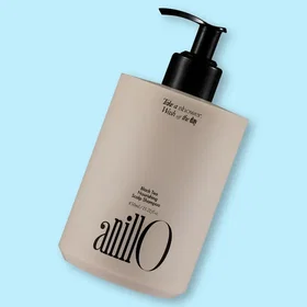 ANILLO Black Tea Näringsrik Huvudbalsamshampo 450ml