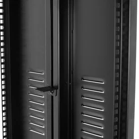 Roadinger 16U 560x450 Svart