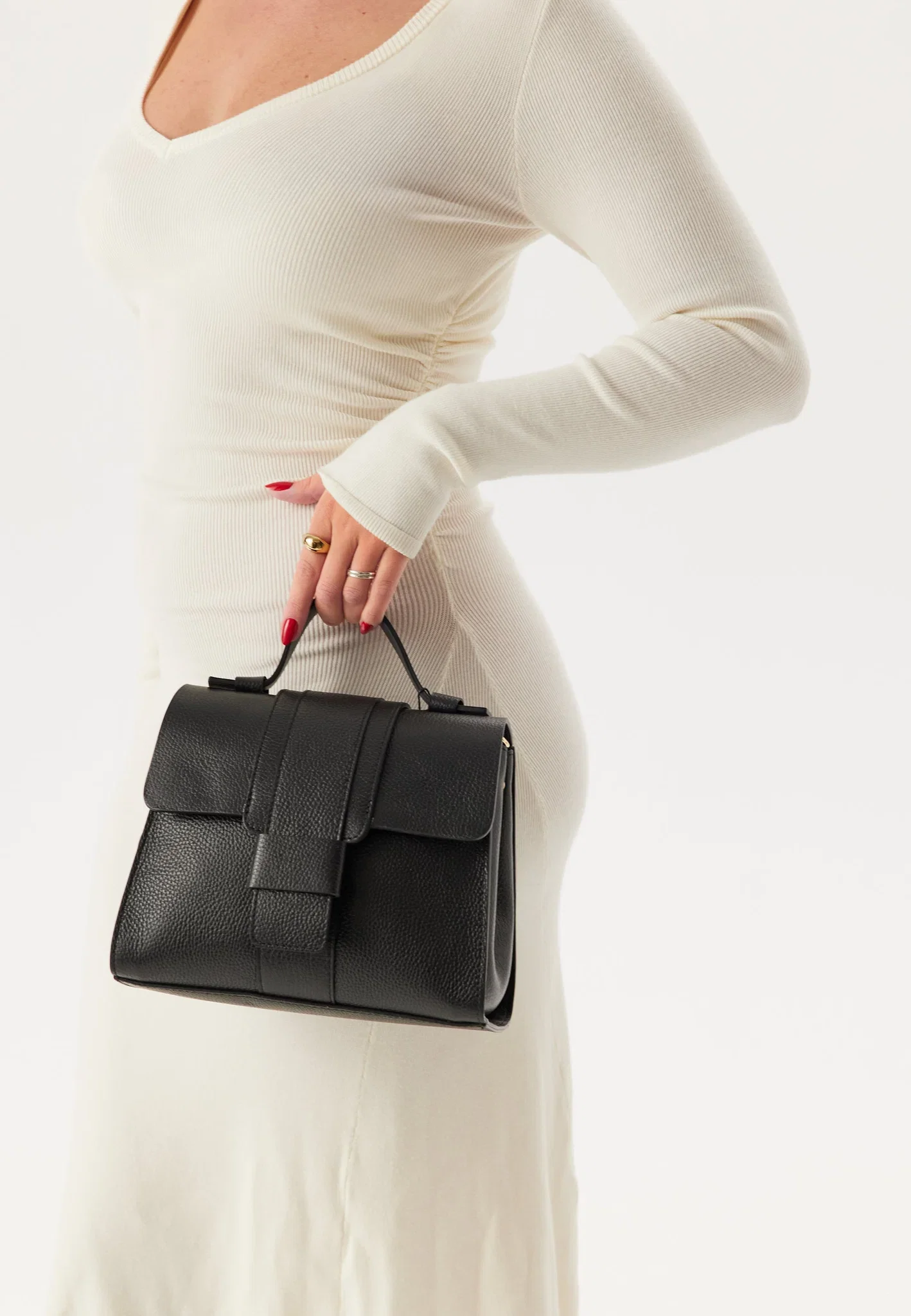 LaTalia 723095-0231-00ONE Leather Handbag