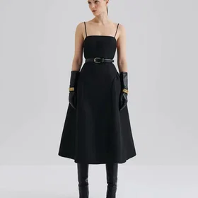 Malina Calista Exaggerated Hip Midi Klänning