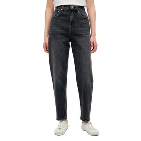 Tommy Jeans Dw0dw21812 Mom Fit Tapered Jeans (Dam)