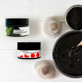 Keeth Strawberry Charcoal Hvitt Pulver