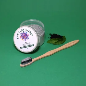 The Clay Cure No. 8 Fresh & Wild Tandpasta Aktivt Kul Pebermynte 70g
