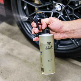The Quattro Tire and Plastic Restorer 500ml