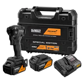 Dewalt DCF86MM2T Akkukäyttöinen iskuvääntäjä 1/4" (2x4.0Ah)