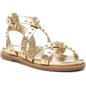 Carmela 16239303 (Dame)