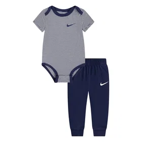 Nike Stribet Träningsställ (Jr)