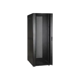 Eaton 42U Standard-Depth Extra-Wide ovien ja sivupaneelein