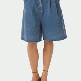 Neo Noir Denim Shorts (Dame)