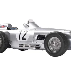 Ixon 1/8 Mercedes-Benz W196 R Stirling Moss #12 (FullKit-DieCast-MercedesW196)