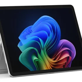 Microsoft Surface Pro EP2-27204 12" Snapdragon X Plus 16GB RAM 512GB SSD