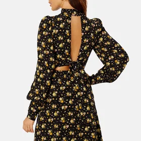 by Ti Mo Jacquard Avoin Selkä Mekko