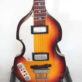 Höfner Mini Guitar Beatles Paul McCartney Bass