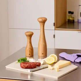 CrushGrind Lyon Salt & Pepper Grinder Oak 19cm