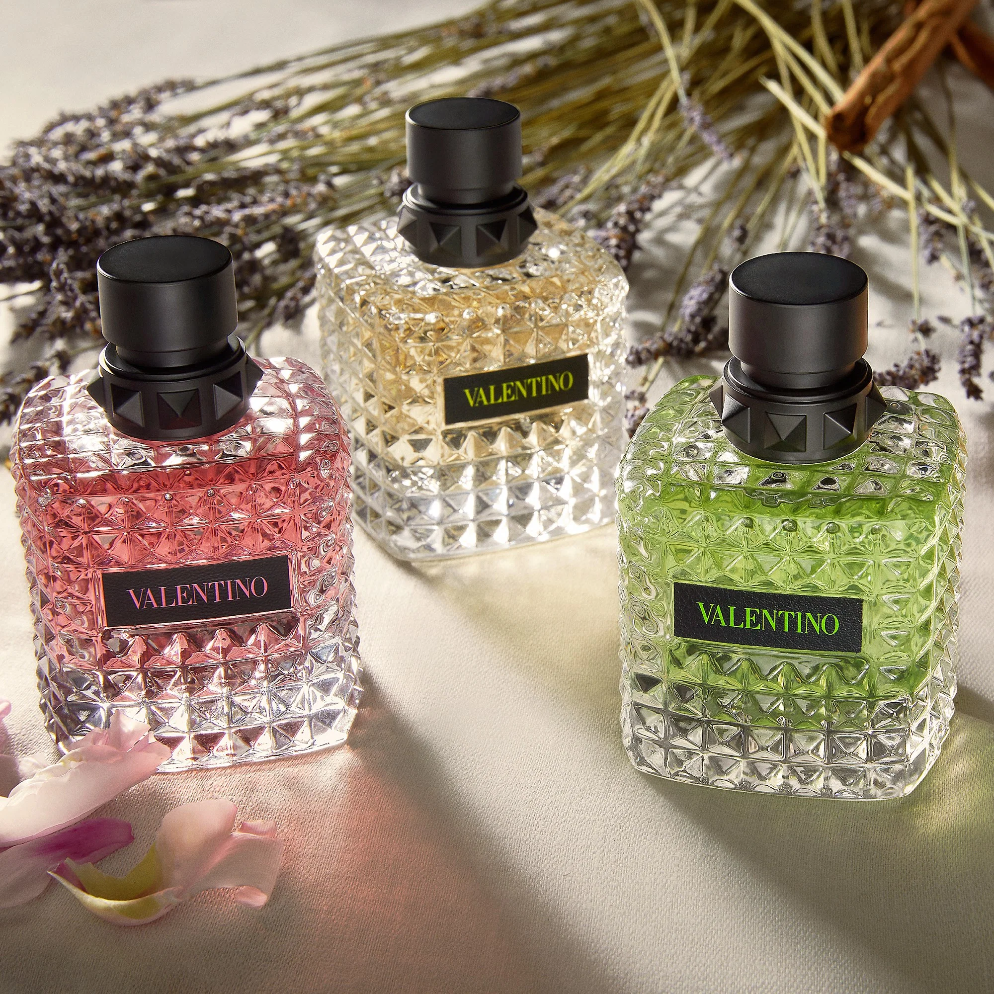 Valentino Donna Born In Roma edp 30ml - PriceSpy UK